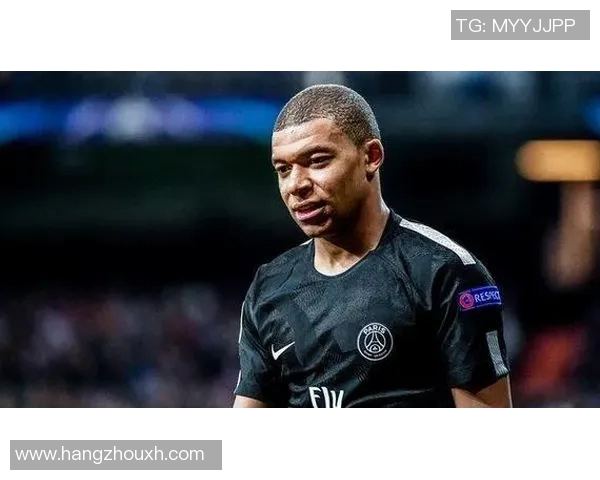 黑色足球明星头像女动漫的魅力与风格探讨