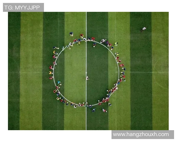 哆啦A梦足球明星带你畅游绿茵场，体验梦想与友情的完美结合