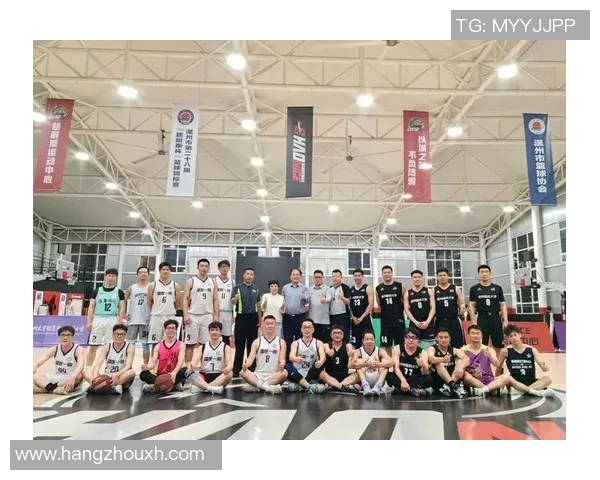 友谊赛激战美国队与中国队展现篮球魅力与团队精神